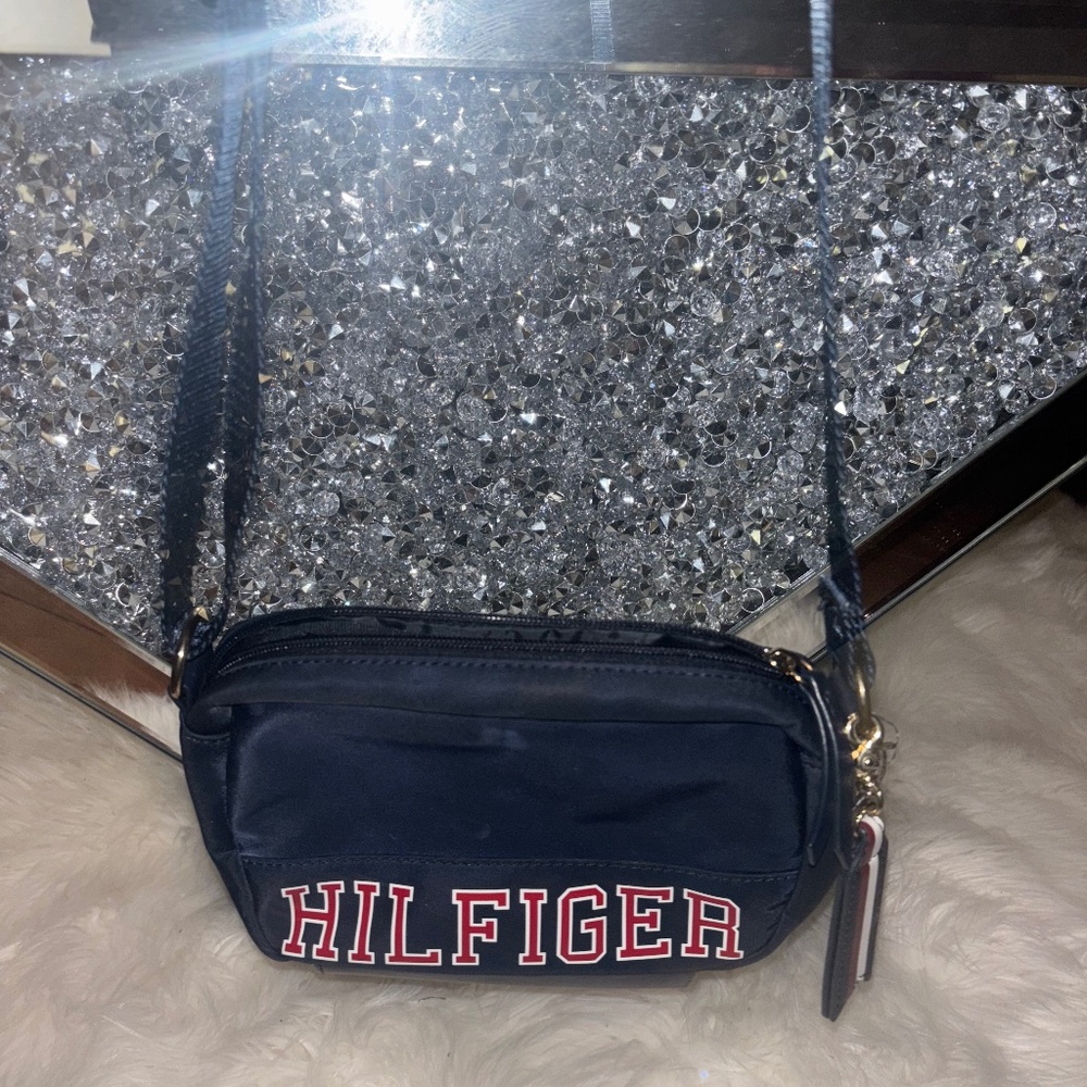 Tommy Hilfiger bag